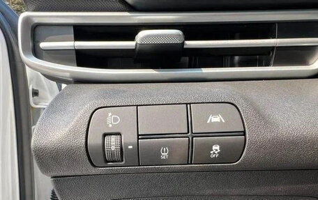 Hyundai Elantra, 2022 год, 1 220 000 рублей, 8 фотография