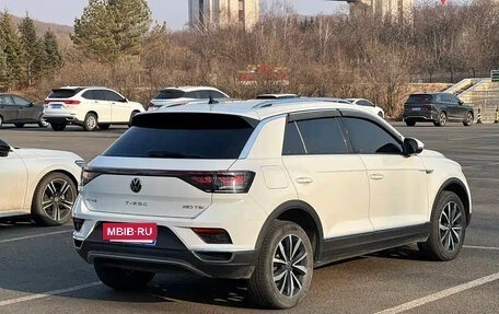 Volkswagen T-Roc I, 2023 год, 1 849 000 рублей, 4 фотография