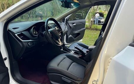 Chevrolet Monza, 2021 год, 947 000 рублей, 8 фотография