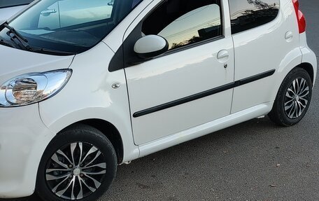 Peugeot 107 I рестайлинг, 2007 год, 365 000 рублей, 2 фотография