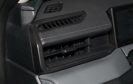 Toyota RAV4, 2026 год, 3 810 010 рублей, 32 фотография