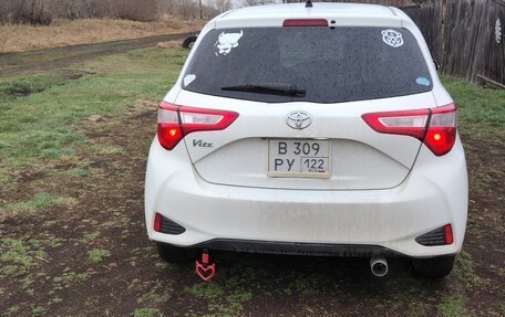 Toyota Vitz, 2017 год, 780 000 рублей, 2 фотография