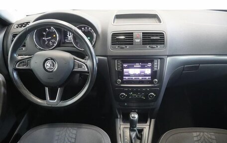 Skoda Yeti I рестайлинг, 2017 год, 1 477 000 рублей, 9 фотография