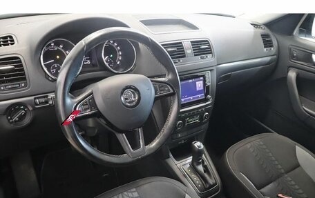 Skoda Yeti I рестайлинг, 2017 год, 1 477 000 рублей, 6 фотография