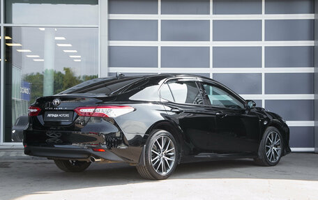 Toyota Camry, 2021 год, 2 890 000 рублей, 4 фотография