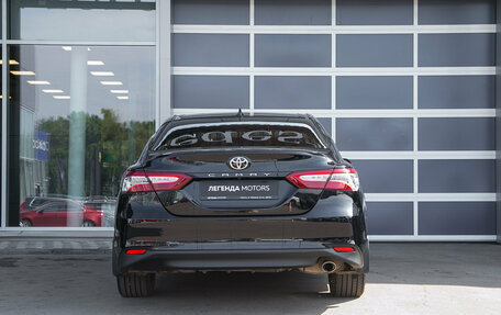 Toyota Camry, 2021 год, 2 890 000 рублей, 5 фотография