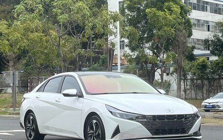 Hyundai Elantra, 2022 год, 1 228 000 рублей, 3 фотография