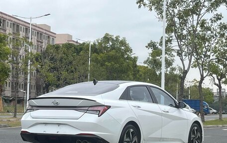 Hyundai Elantra, 2022 год, 1 228 000 рублей, 4 фотография