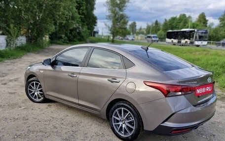 Hyundai Solaris II рестайлинг, 2021 год, 1 550 000 рублей, 4 фотография
