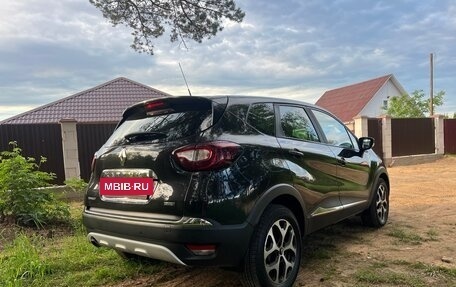 Renault Kaptur I рестайлинг, 2018 год, 1 490 000 рублей, 3 фотография