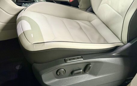 Volkswagen Tiguan II, 2018 год, 3 000 000 рублей, 13 фотография