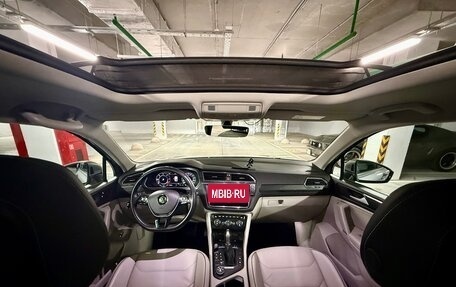 Volkswagen Tiguan II, 2018 год, 3 000 000 рублей, 4 фотография