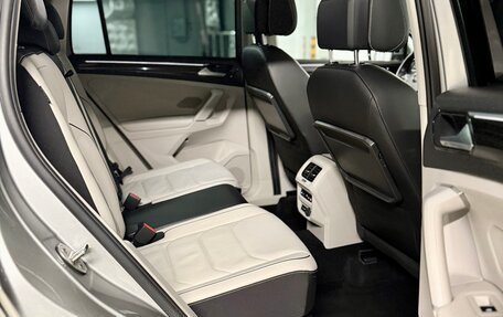 Volkswagen Tiguan II, 2018 год, 3 000 000 рублей, 18 фотография