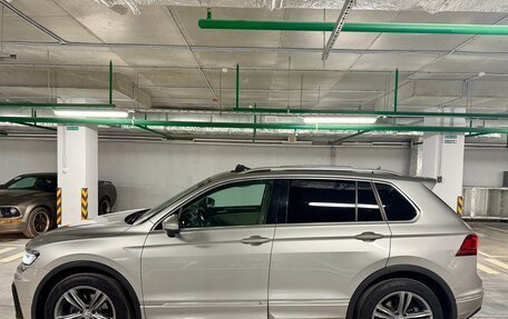 Volkswagen Tiguan II, 2018 год, 3 000 000 рублей, 23 фотография