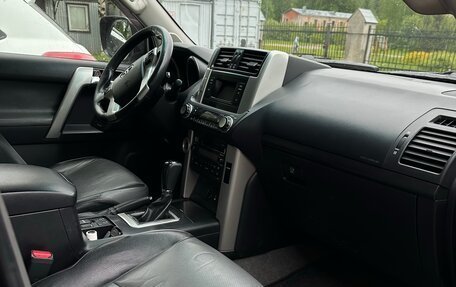 Toyota Land Cruiser Prado 150 рестайлинг 2, 2010 год, 2 000 000 рублей, 5 фотография