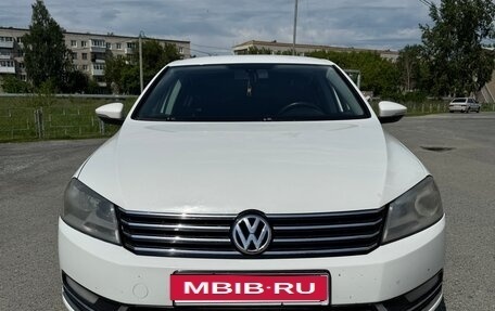 Volkswagen Passat B7, 2011 год, 800 000 рублей, 1 фотография