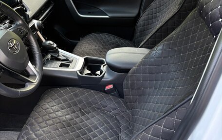 Toyota RAV4, 2020 год, 3 450 000 рублей, 15 фотография