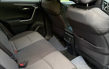 Toyota RAV4, 2020 год, 3 450 000 рублей, 14 фотография