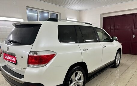 Toyota Highlander III, 2011 год, 2 100 000 рублей, 5 фотография