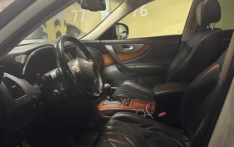 Infiniti QX70, 2014 год, 1 850 000 рублей, 10 фотография