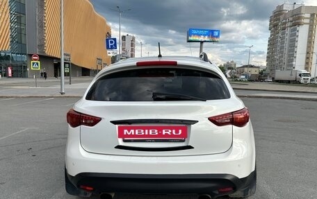 Infiniti QX70, 2014 год, 1 850 000 рублей, 5 фотография