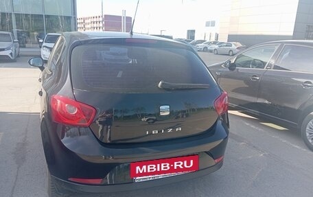 SEAT Ibiza IV рестайлинг 2, 2011 год, 500 000 рублей, 3 фотография