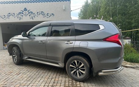 Mitsubishi Pajero Sport III рестайлинг, 2019 год, 4 100 000 рублей, 6 фотография