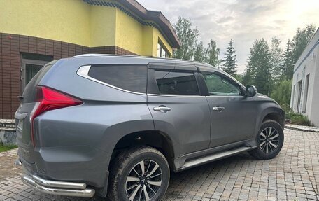 Mitsubishi Pajero Sport III рестайлинг, 2019 год, 4 100 000 рублей, 7 фотография