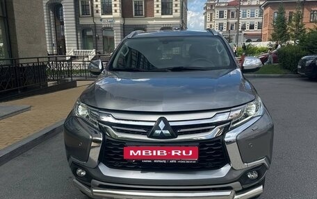 Mitsubishi Pajero Sport III рестайлинг, 2019 год, 4 100 000 рублей, 3 фотография