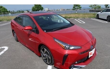 Toyota Prius IV XW50, 2022 год, 1 700 000 рублей, 4 фотография
