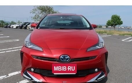 Toyota Prius IV XW50, 2022 год, 1 700 000 рублей, 2 фотография