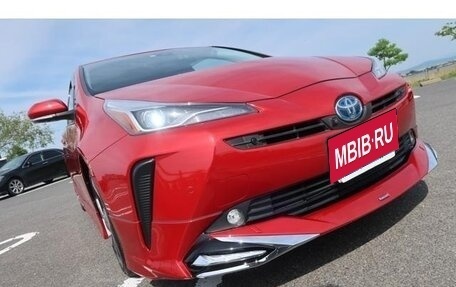 Toyota Prius IV XW50, 2022 год, 1 700 000 рублей, 5 фотография