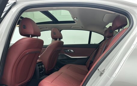 BMW 3 серия, 2023 год, 2 630 000 рублей, 11 фотография
