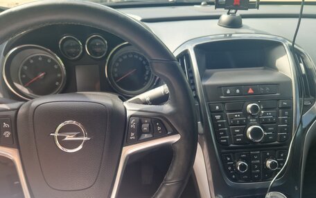 Opel Astra J, 2013 год, 990 000 рублей, 17 фотография