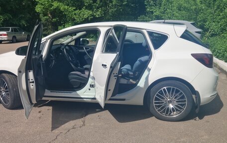 Opel Astra J, 2013 год, 990 000 рублей, 25 фотография