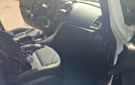 Opel Astra J, 2013 год, 990 000 рублей, 15 фотография