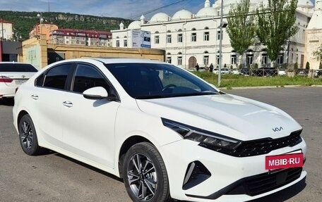 KIA K3, 2024 год, 1 940 000 рублей, 2 фотография