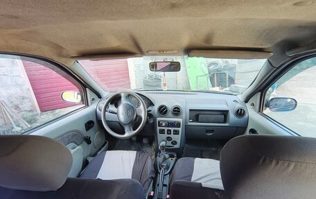 Renault Logan I, 2006 год, 175 000 рублей, 5 фотография