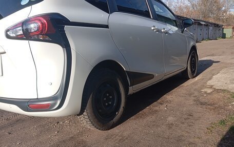 Toyota Sienta II, 2021 год, 1 750 000 рублей, 9 фотография