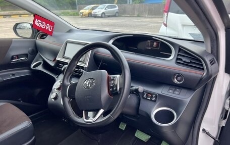 Toyota Sienta II, 2021 год, 1 750 000 рублей, 16 фотография