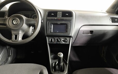 Volkswagen Polo VI (EU Market), 2011 год, 495 000 рублей, 13 фотография