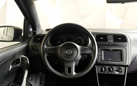 Volkswagen Polo VI (EU Market), 2011 год, 495 000 рублей, 18 фотография