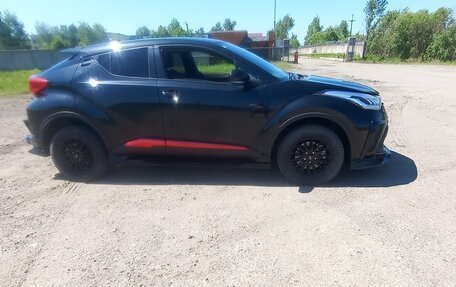 Toyota C-HR I рестайлинг, 2020 год, 1 870 000 рублей, 22 фотография