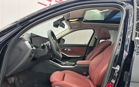 BMW 3 серия, 2023 год, 2 800 000 рублей, 10 фотография