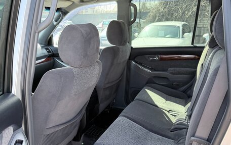 Toyota Land Cruiser Prado 120 рестайлинг, 2007 год, 1 780 000 рублей, 16 фотография