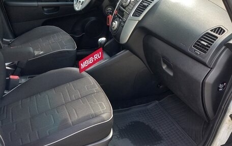KIA Venga I, 2013 год, 800 000 рублей, 10 фотография
