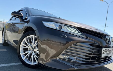 Toyota Camry, 2018 год, 3 247 800 рублей, 4 фотография