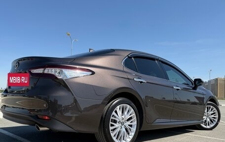 Toyota Camry, 2018 год, 3 247 800 рублей, 7 фотография