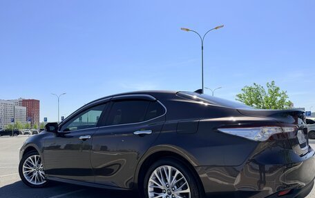 Toyota Camry, 2018 год, 3 247 800 рублей, 9 фотография