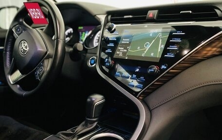 Toyota Camry, 2018 год, 3 247 800 рублей, 21 фотография
